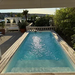 Pavi Amalia Apartment